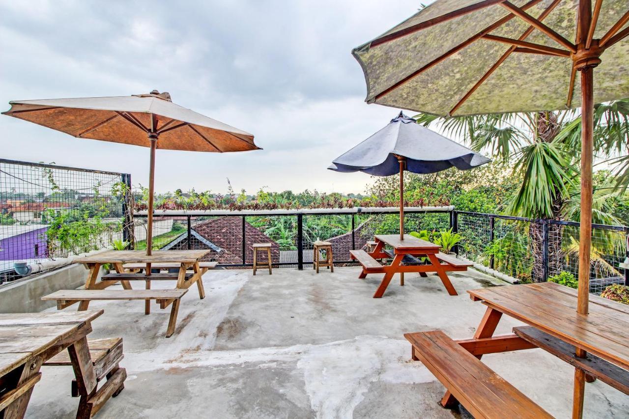 Oyo 92256 Sentosa Residence ジョグジャカルタ エクステリア 写真